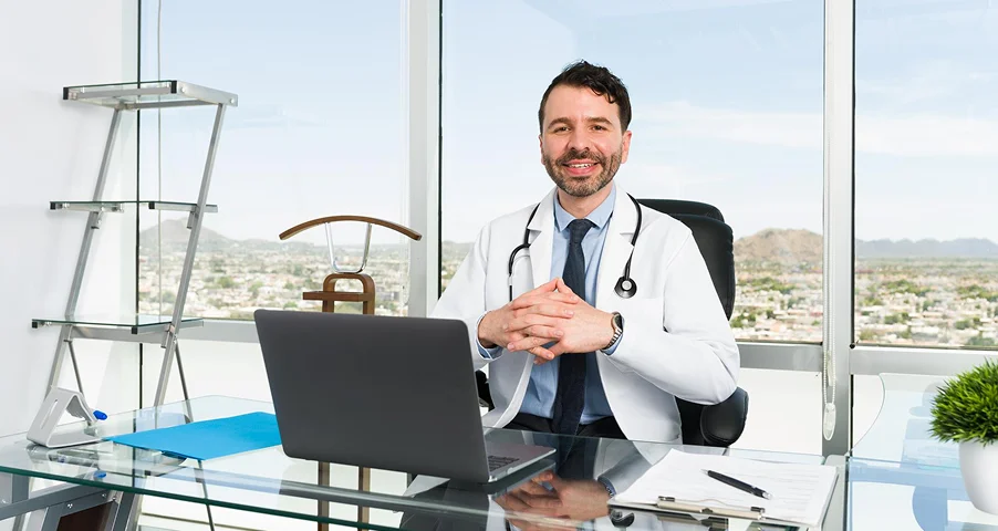 hábitos saludables Año Nuevo medicina domiciliaria Emermédica