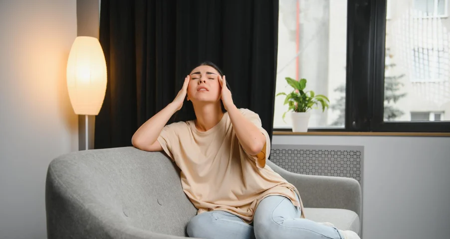 dolor de cabeza persistente causas medicina domiciliaria Emermédica